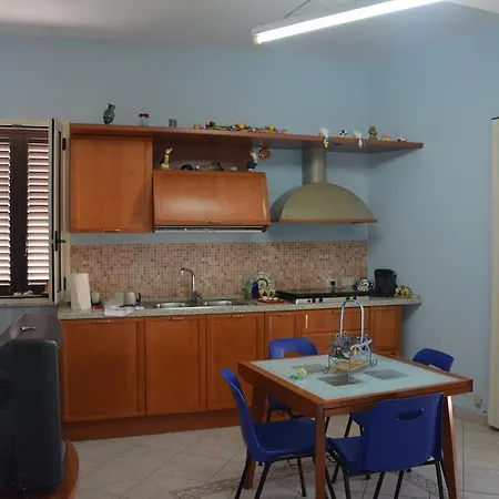 Casa Eleonora * كامبوفيليتْشّي دي روتْشّي