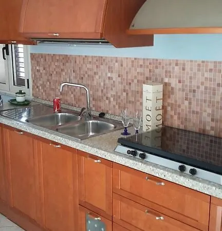 Casa Eleonora Apartment *